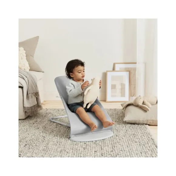 Baby Björn® Bouncer Bliss Cotton Kroonblad Quilt Zandgrijs