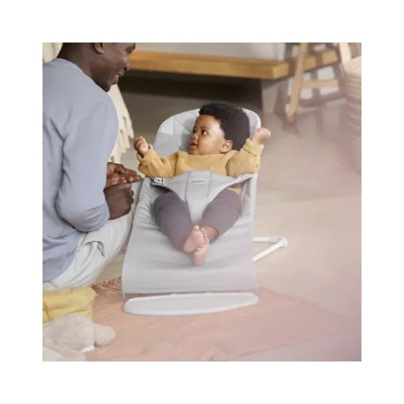 Baby Björn® Bouncer Bliss Cotton Kroonblad Quilt Zandgrijs