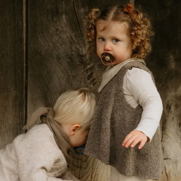 Frigg Fopspeen Little Viking Cocoa/Olive T2 6-18 mnd (2 stuks)