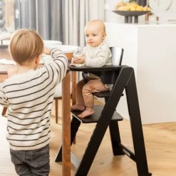 Kidsmill Up! Kinderstoel Incl. Kunststof Babyset Oatmeal - Beuken Zwart