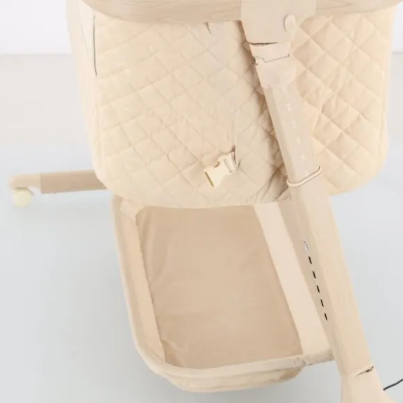 Qute Q-wiggle electric Co-Sleeper cream - white wash