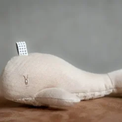 Snoozebaby Knuffel - Wally Whale - Desert Sand - 16 cm
