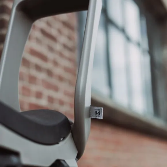 Urban Iki Junior fietszitje Zonder Montagekader – Suzume Grey / Bincho Black
